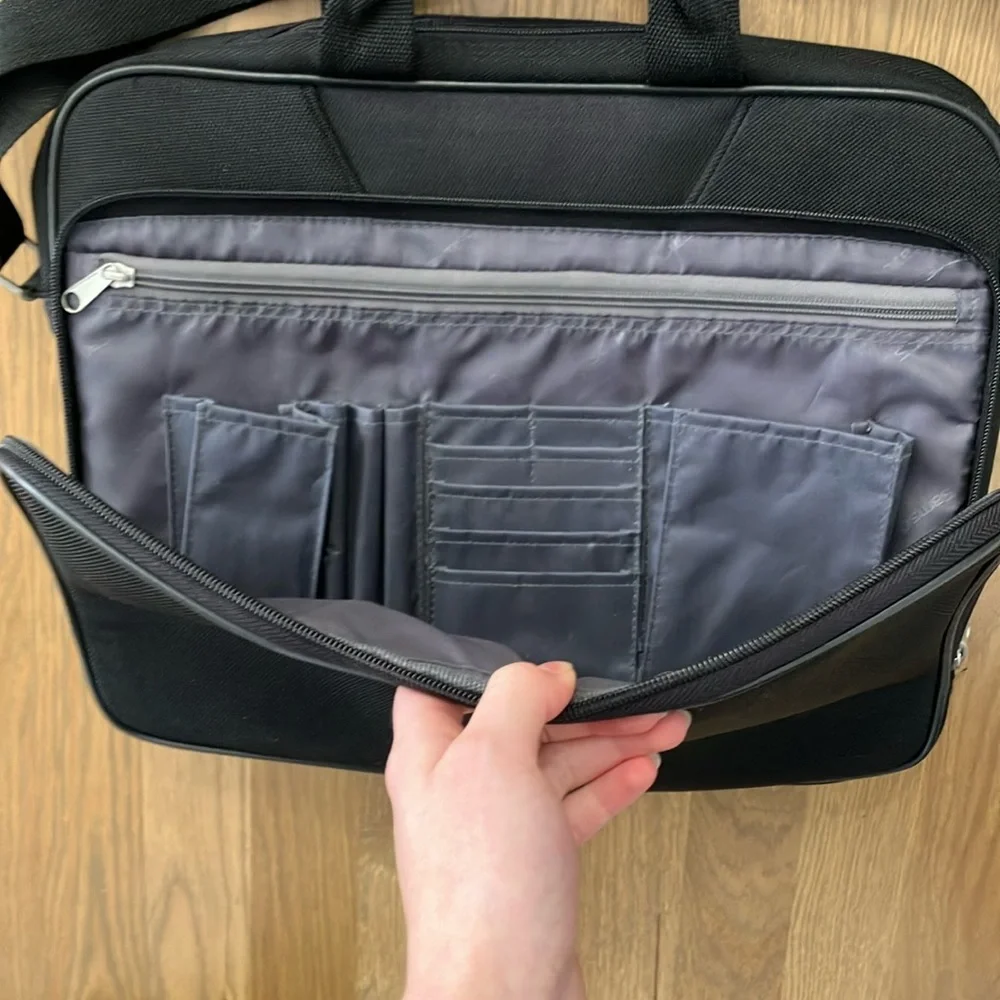 Samsonite Men’s Black Laptop Carry Case Soft Shell Technology Bag